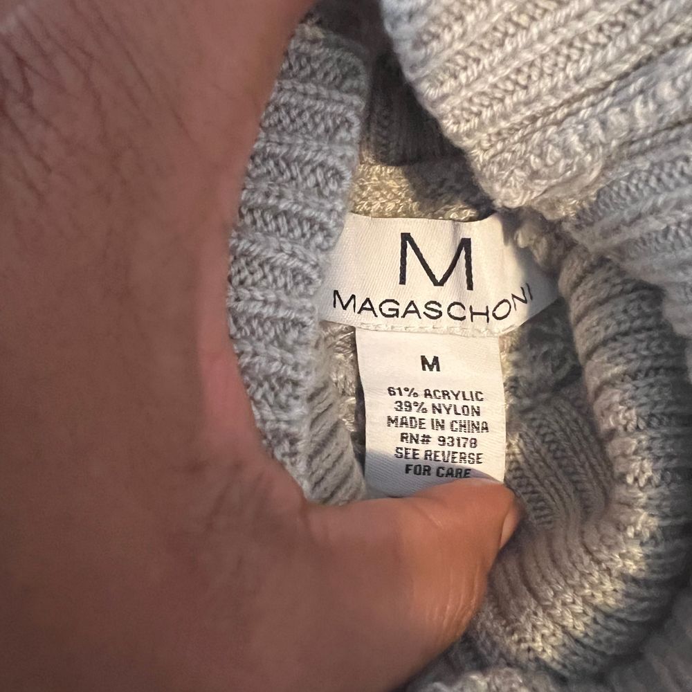 Magaschoni Light Gray Turtleneck Sweater Textured Knit‎ Pullover Size M - Picture 2 of 4